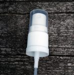 Baltos spalvos purkštukas GL18 buteliukams iki 100 ml